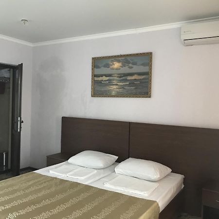 Hotel Apra Lidzava Exteriér fotografie